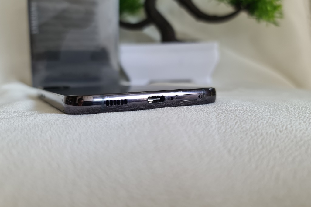 Samsung Galaxy S22+, Lebih Mungil Performa Andal