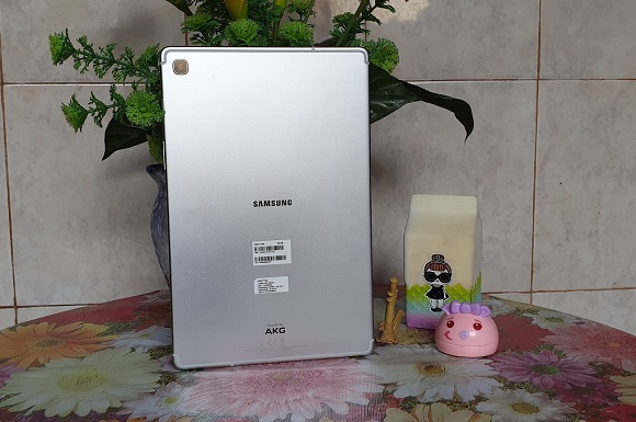 Samsung Galaxy Tab S5e, Tipis dan Luas