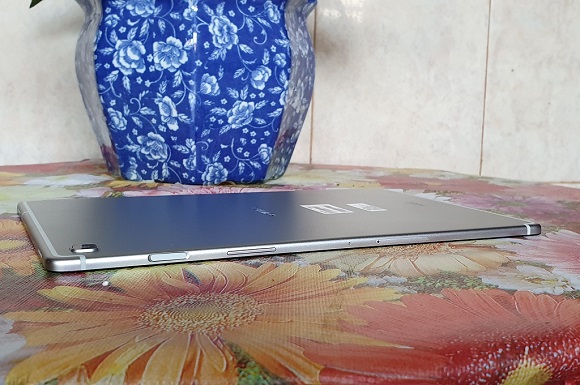 Samsung Galaxy Tab S5e, Tipis dan Luas