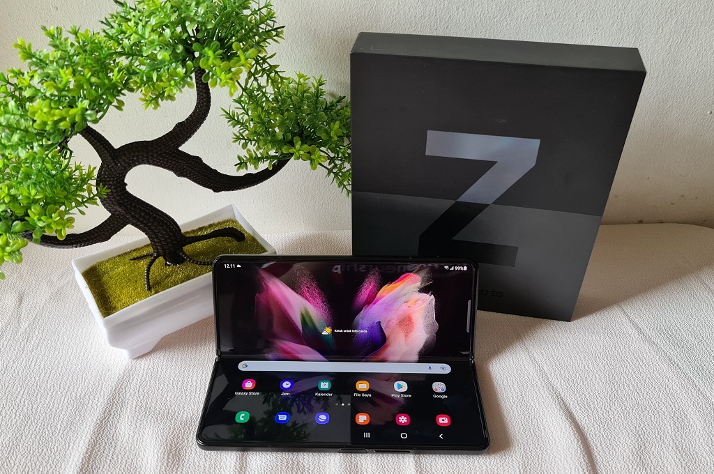Samsung Galaxy Z Fold3, Si Unik Jago Multitasking