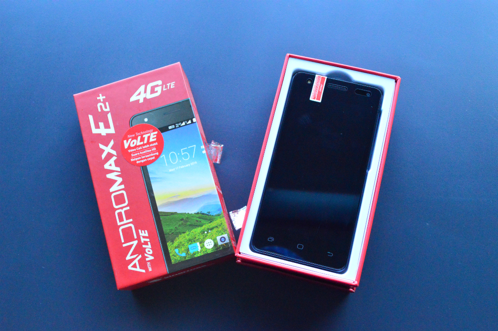 Mengulik Kemasan Smartfren Andromax E2+