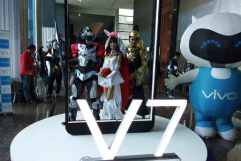 Vivo V7+, Layar Luas Manjakan Pecinta Selfie