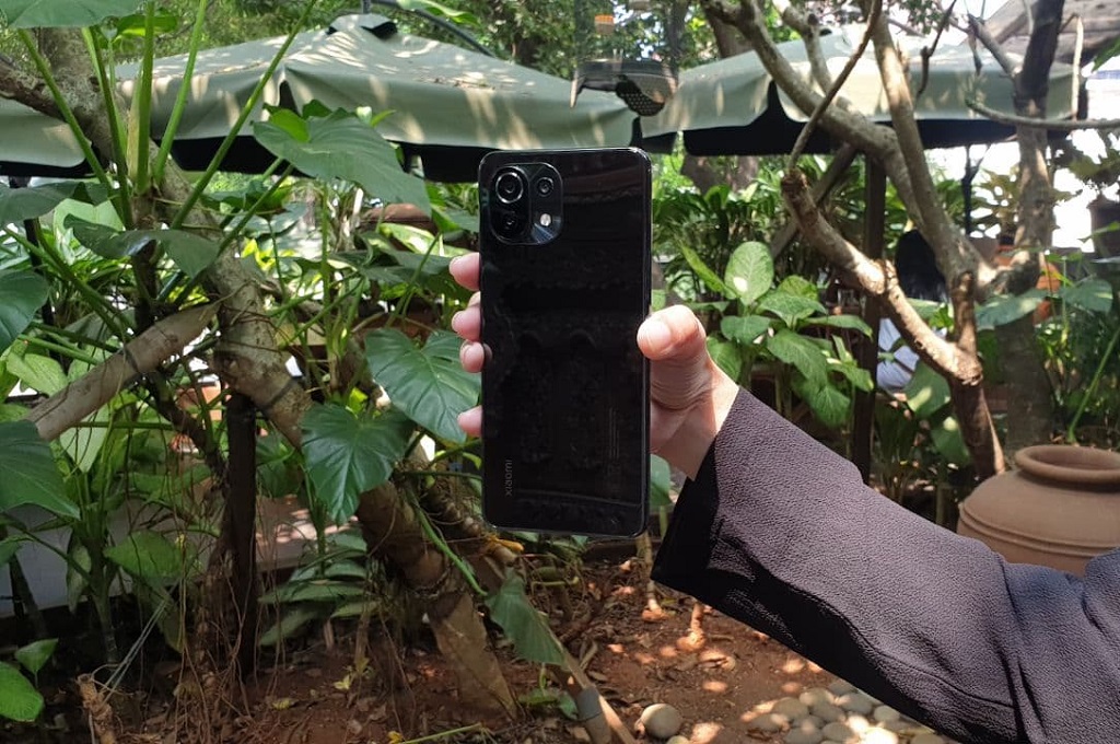 Berkenalan secara singkat dengan Xiaomi Mi 11 Lite