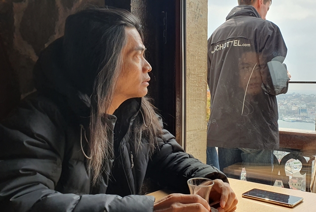 Ambil Foto Unik yang Menarik Pakai Smartphone, Caranya?