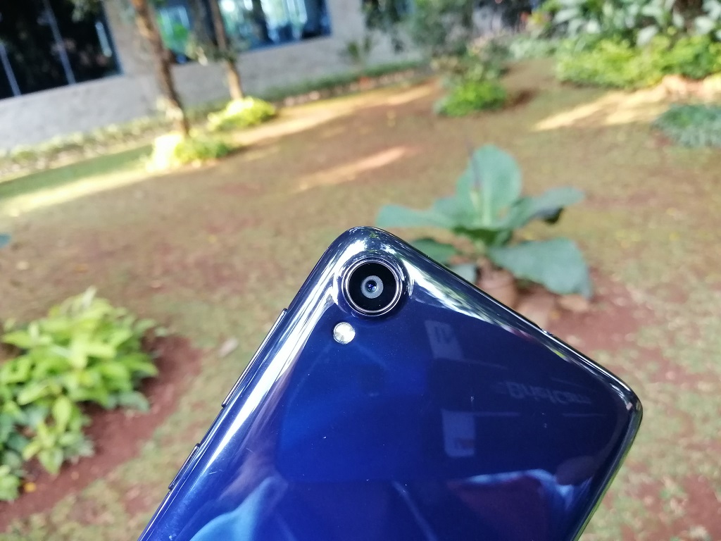 ASUS ZenFone Live L2, Kelas Pemula Berdesain Trendi