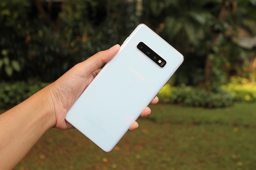 Samsung Galaxy S10 Plus, Serba Bisa