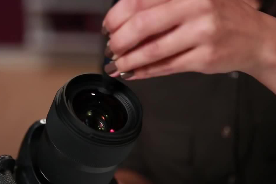 Begini Caranya Bersihkan Lensa Kamera DSLR dan Mirrorless
