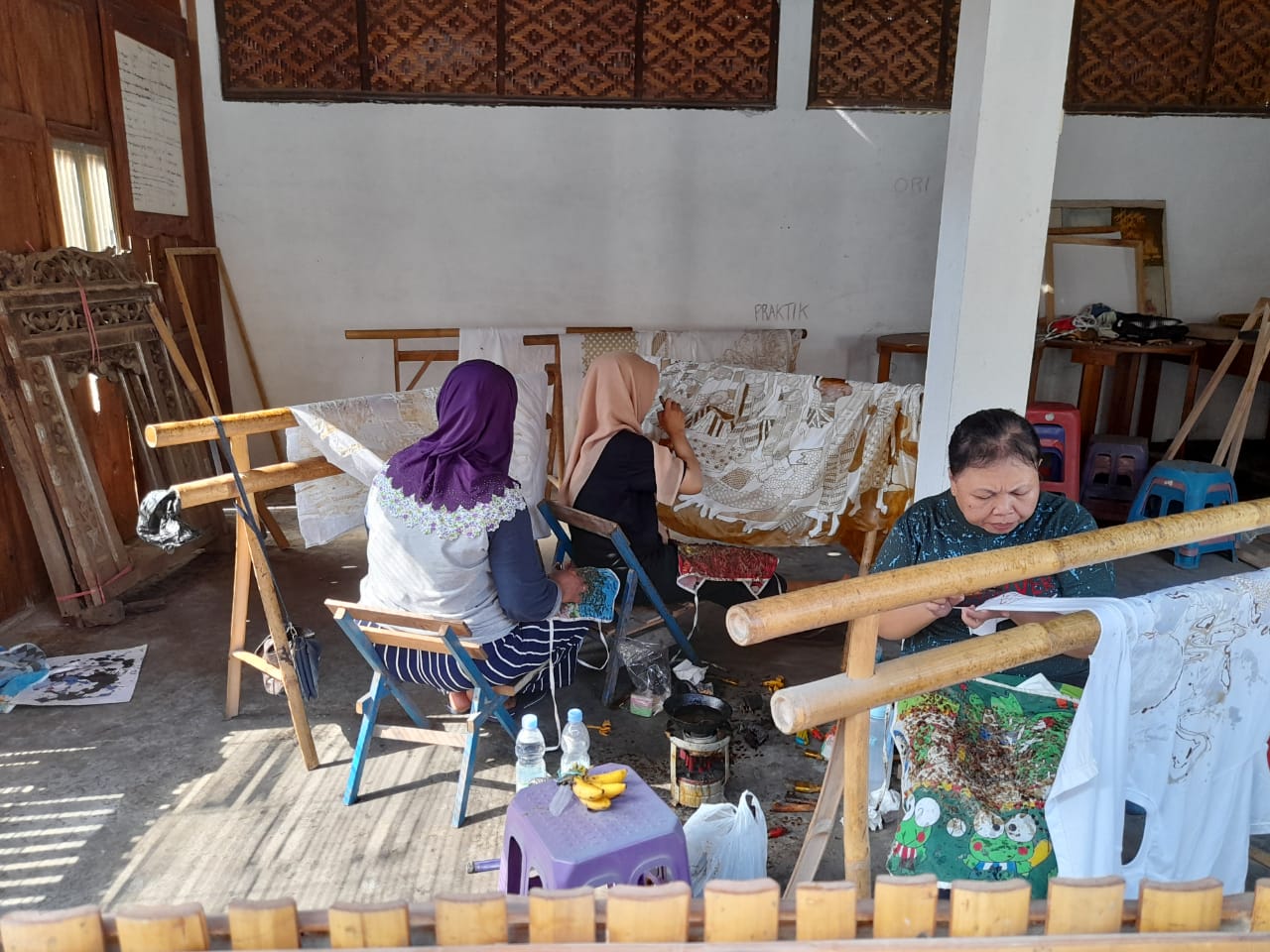 Kombinasi Batik dan Kopi Bangkitkan Ekonomi