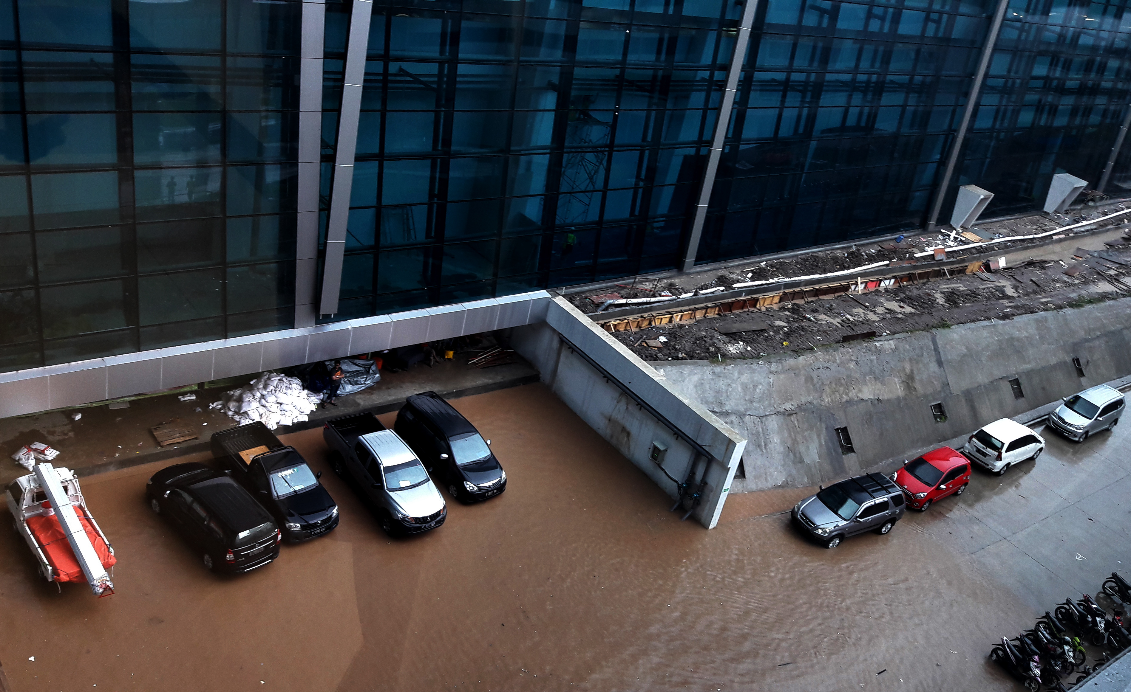 Terminal 3 Soetta yang Digadang dan Ditentang