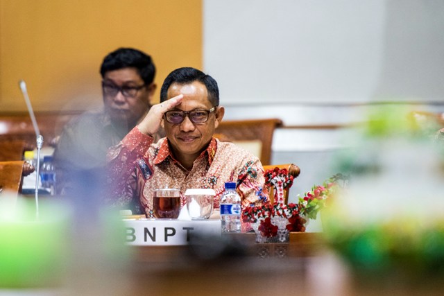 Tito Diminta Tegas Menjawab Persoalan HAM dan #PapaMintaSaham