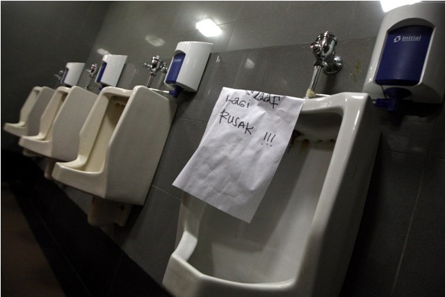 Djarot Minta Inspektorat Audit Pengadaan Toilet Gedung DPRD