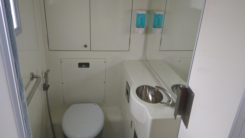 Pembangunan Toilet di <i>Skybridge</i> Rampung