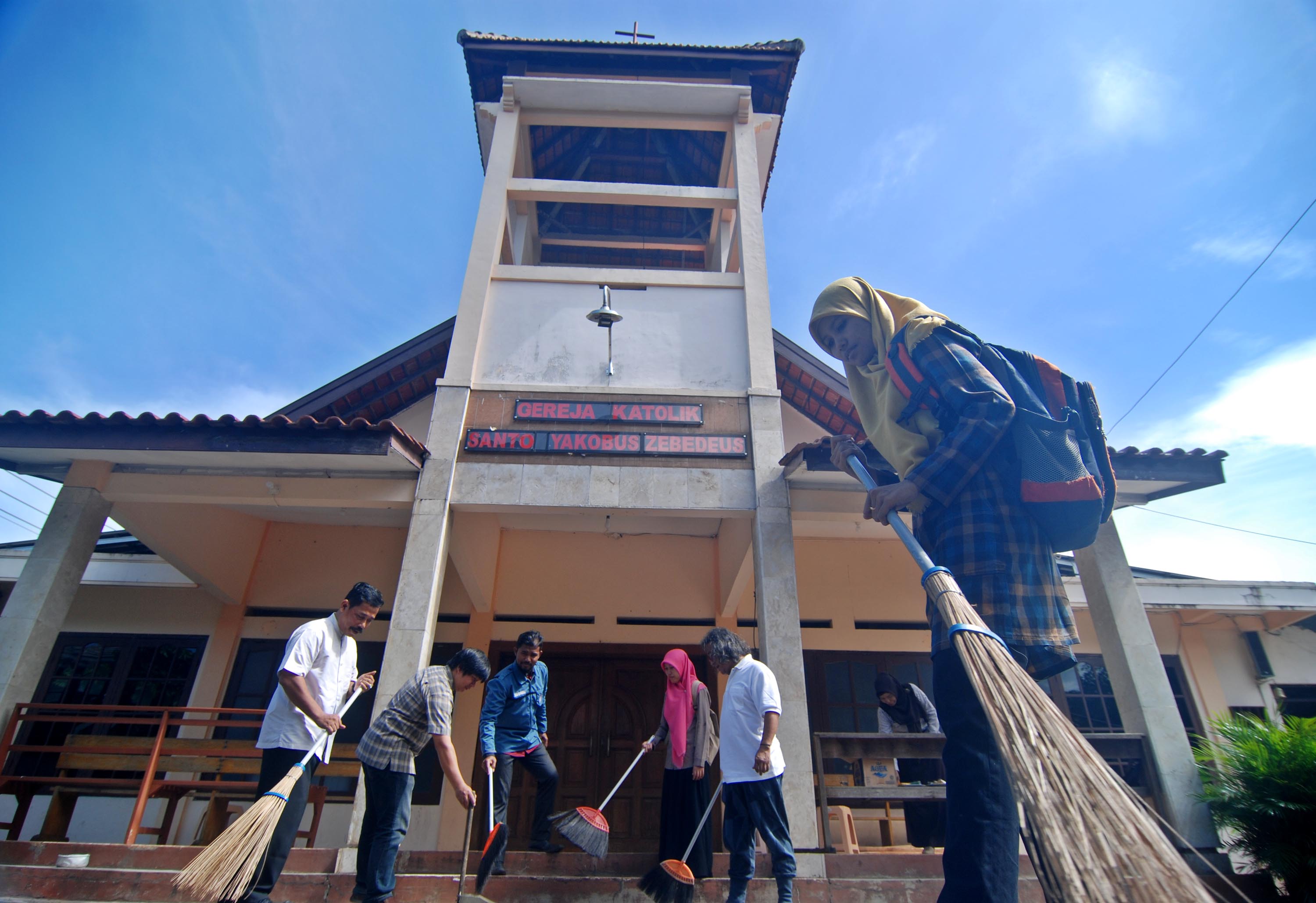 Kapitalisasi Agama Menghancurkan