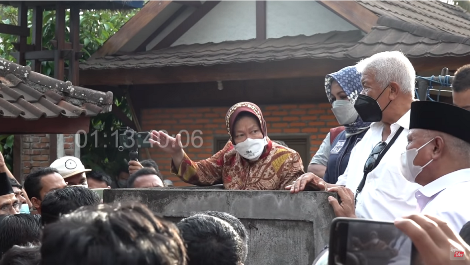 Tri Rismaharini mengaku akan mengundurkan diri jika tak becus bekerja sebagai Menteri Sosial. Foto Youtube Linjamsos Oke