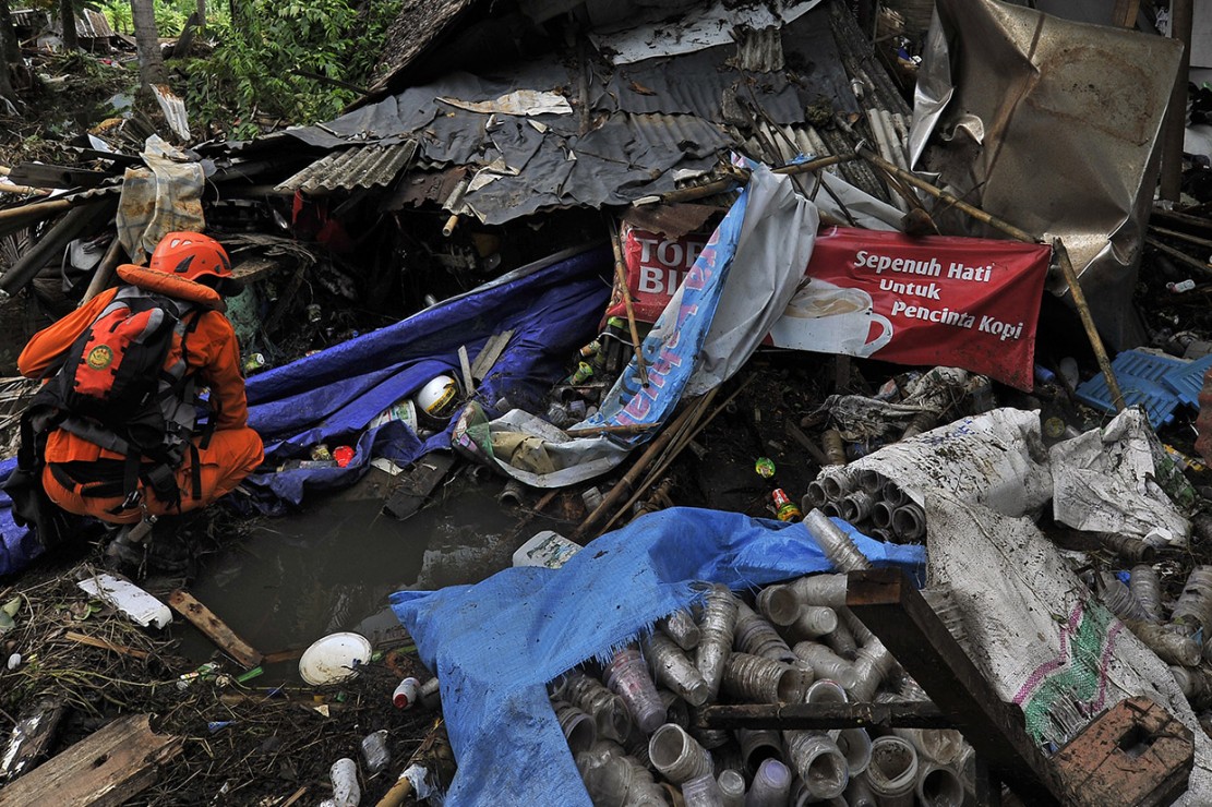 Kita Buta Soal Potensi Tsunami Akibat Erupsi