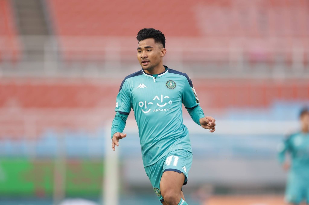 Asnawi Mangkualam Bahar saat menjalani debut di klub Korea Selatan, Ansan Greeners (Kleague.com)