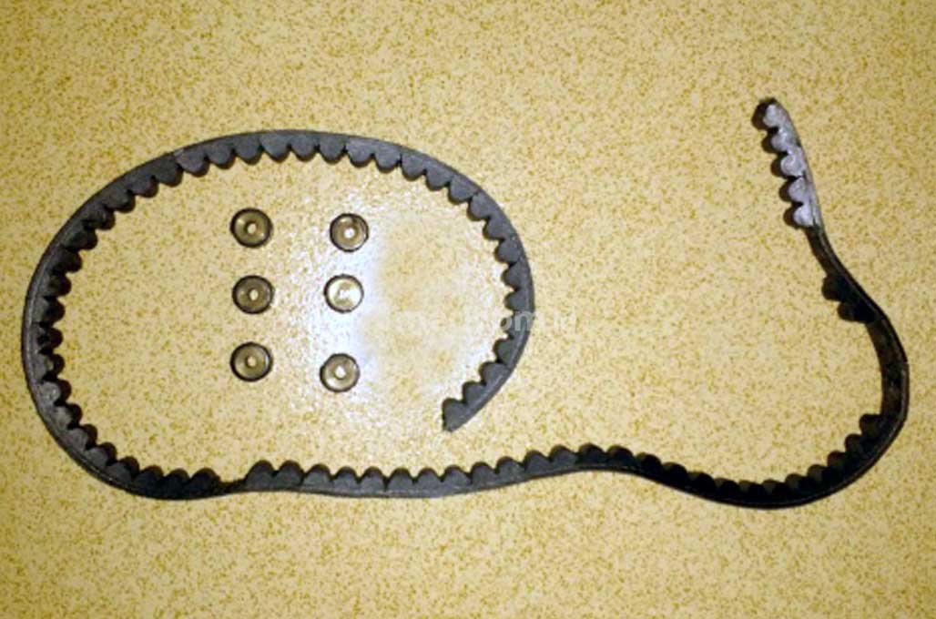 Cek Berkala V-Belt Motor Matic Sebelum Mudik