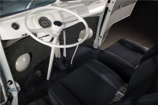 Lucunya VW Kombi Imut ala California