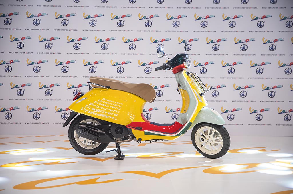 Vespa Primavera Sean Wotherspoon untuk Skuteris Hypebeast
