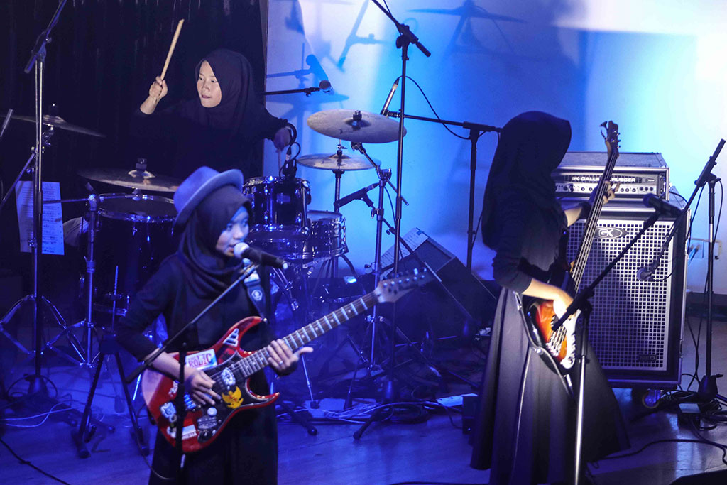 Voice of Baceprot, Mengubah Paradigma Soal Muslimat dan Musik Metal