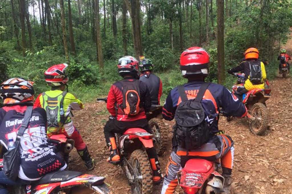 Seru-seruan Komunitas Honda CRF Main Motor 'Garuk Tanah'