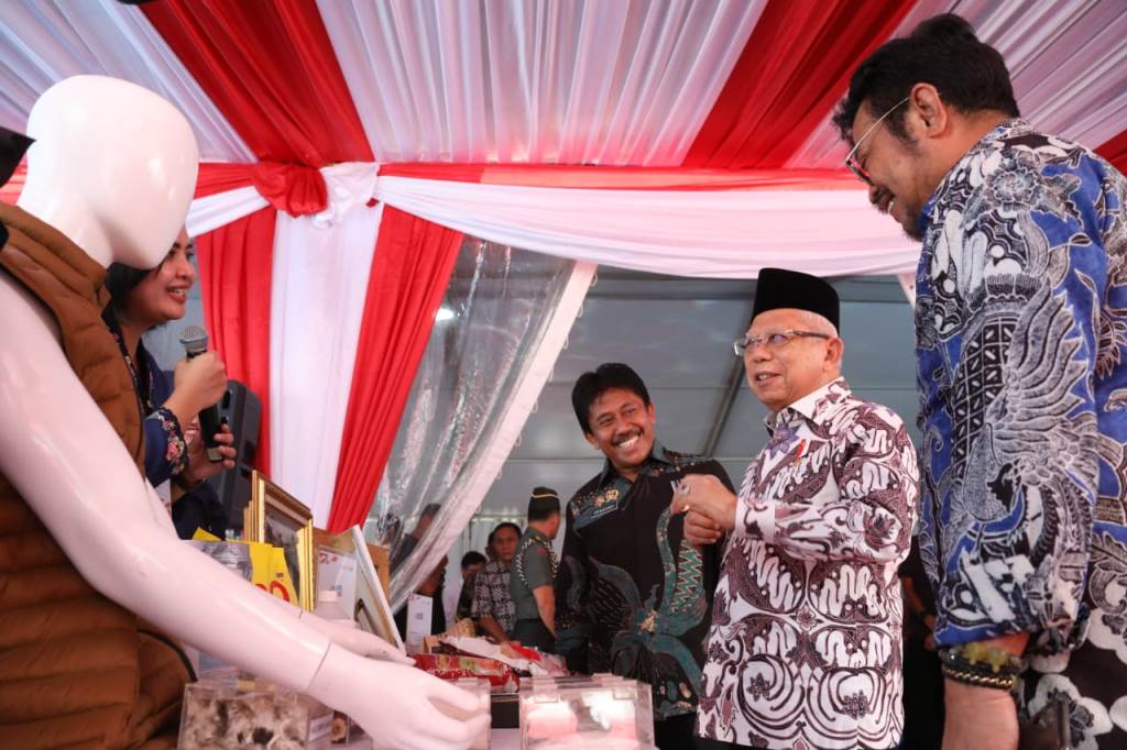 Lepas Ekspor Pertanian Senilai Rp12,45 Triliun, Wapres Sampaikan Penghargaan ke Mentan SYL