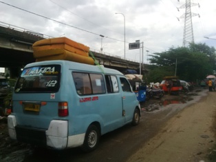 Pemukim Depan Kalijodo Angkat Kaki