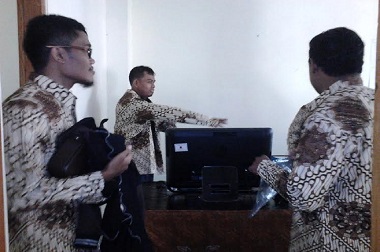 Pewarta Dapat Baju Batik Seragam Pernikahan Gibran-Selvi