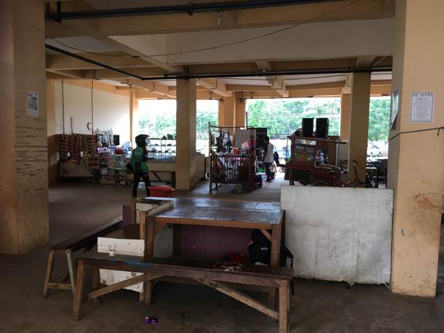 Warung Menjamur di Rusunawa Jatinegara