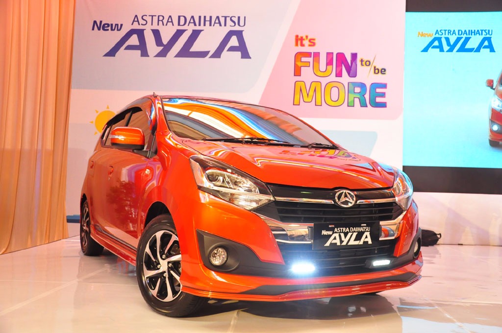 Pilihan Mobil LCGC 5-Seater di Akhir Tahun