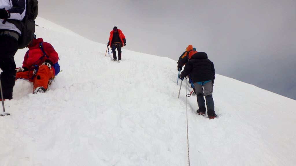 STAPALA Taklukan Puncak Tertinggi Benua Eropa, Mt. Elbrus pada HUT ke-72 RI
