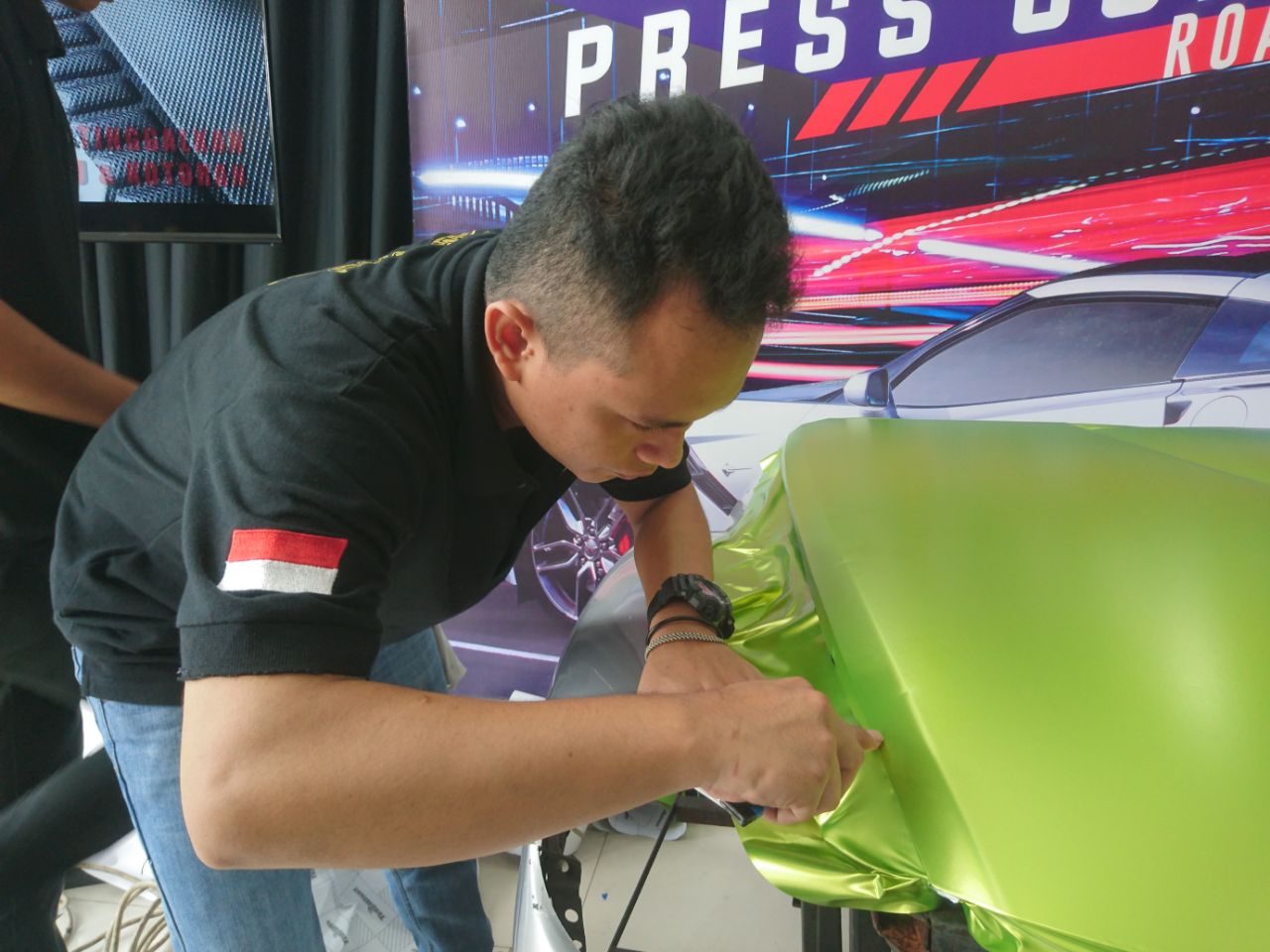 Lindungi Bodi Mobil, Selain Coating Bisa Akali Pakai Stiker