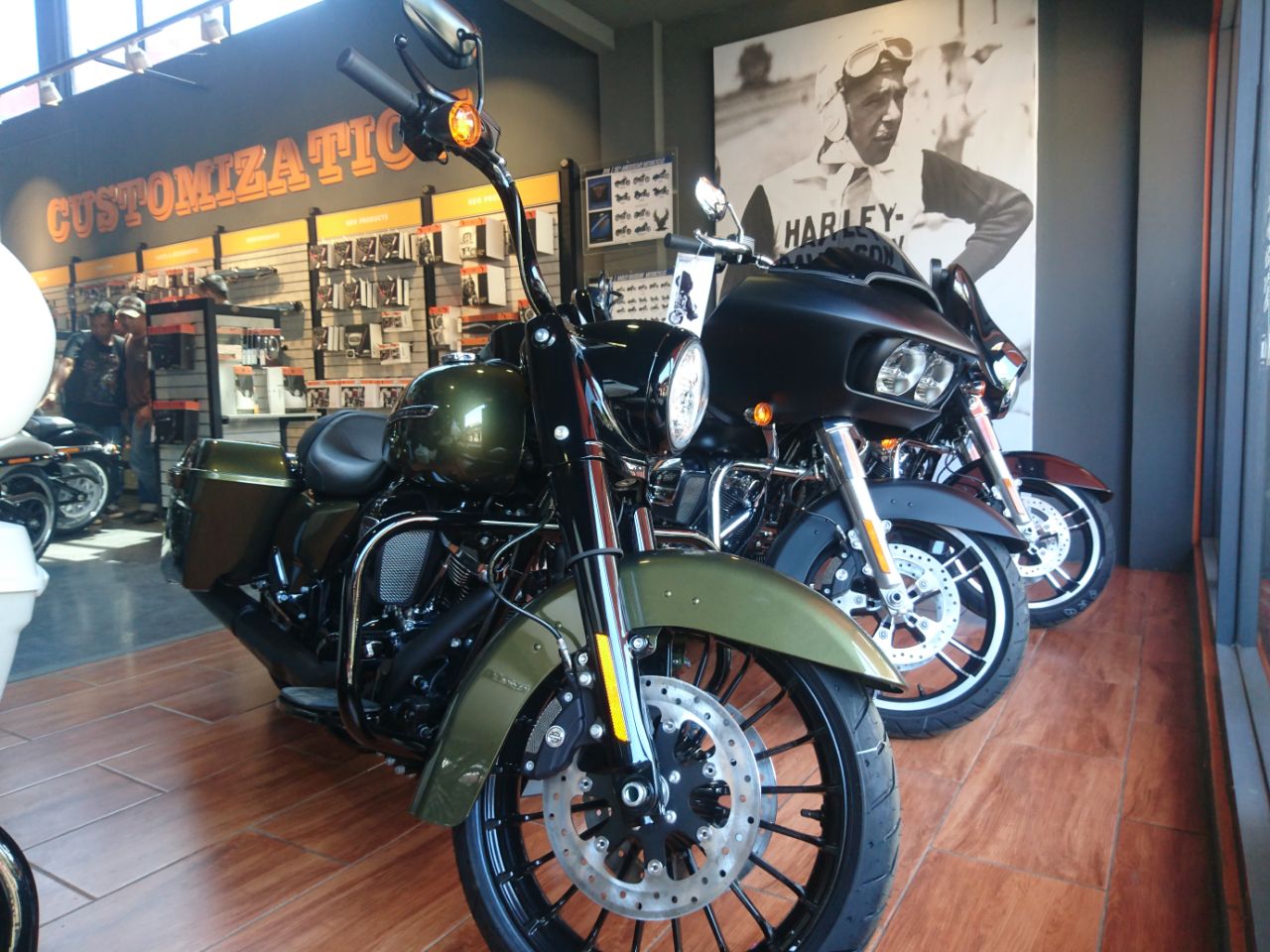 Ratusan Bikers Serbu Harley Davidson Kelapa Gading