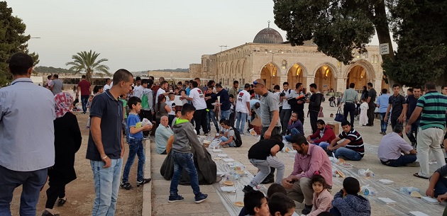 Dari RI untuk Palestina: Oase Ramadan di Kompleks Al-Aqsa