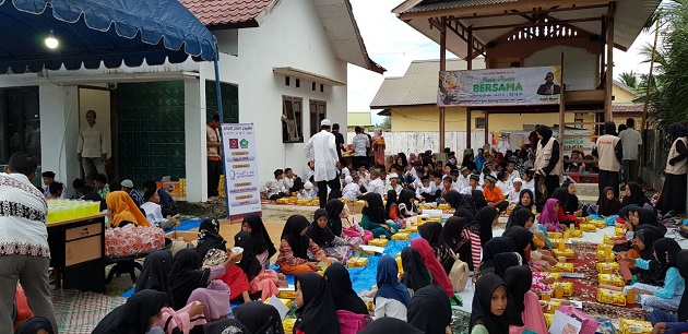 Cahaya Aceh Buka Puasa Bersama dan Santuni Ratusan Anak Yatim