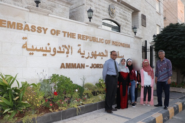 KBRI Amman Pulangkan TKW yang Hilang 13 Tahun Lalu
