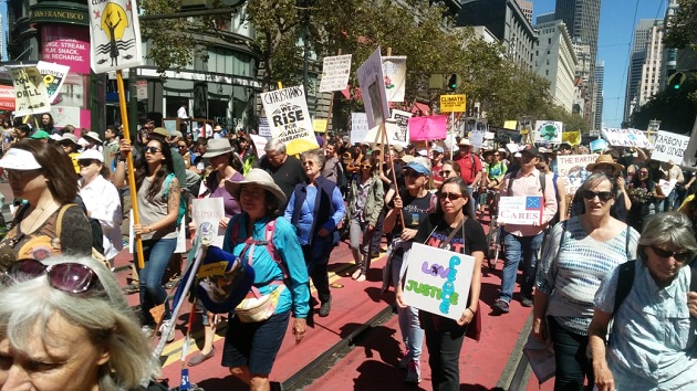 Pesan Selamatkan Hutan dan Bumi dari San Francisco
