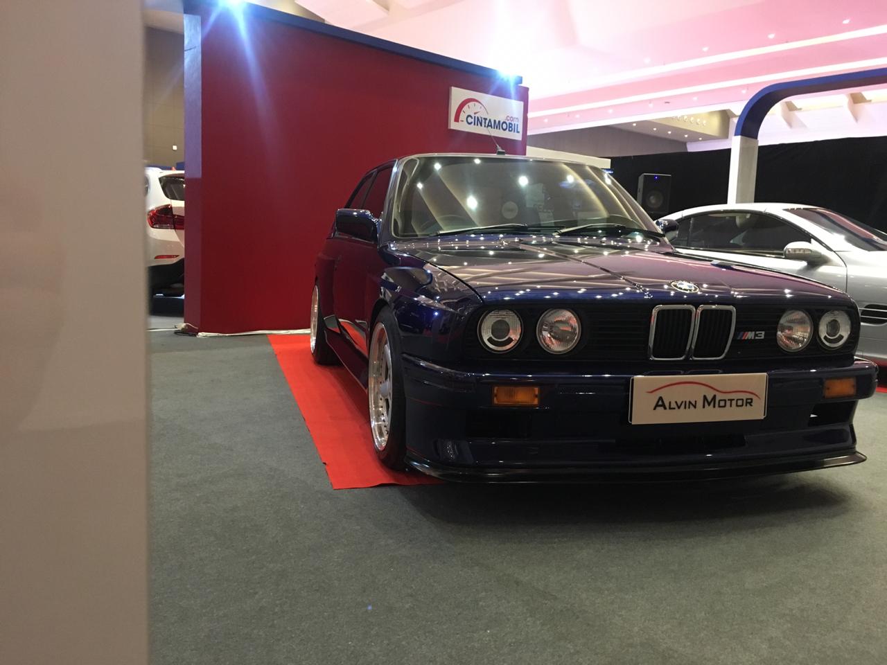 BMW 3-Series Jadul Dikonversi Jadi Versi M