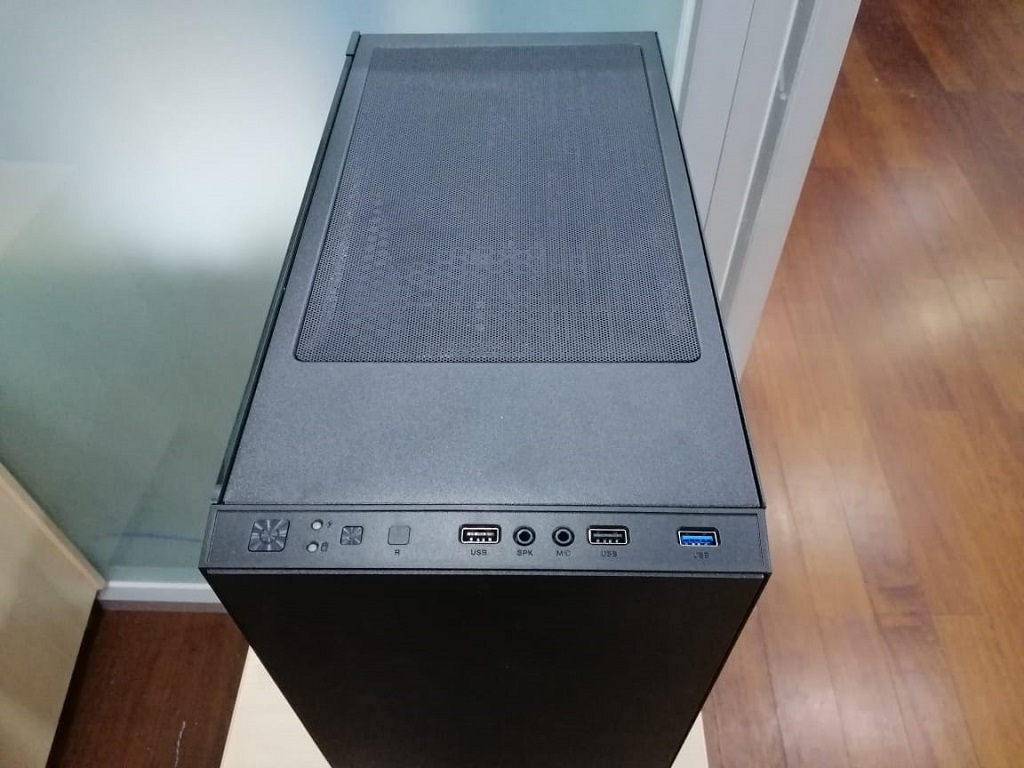 Tecware Nexus C, Casing PC Menawan Ramah Kantong