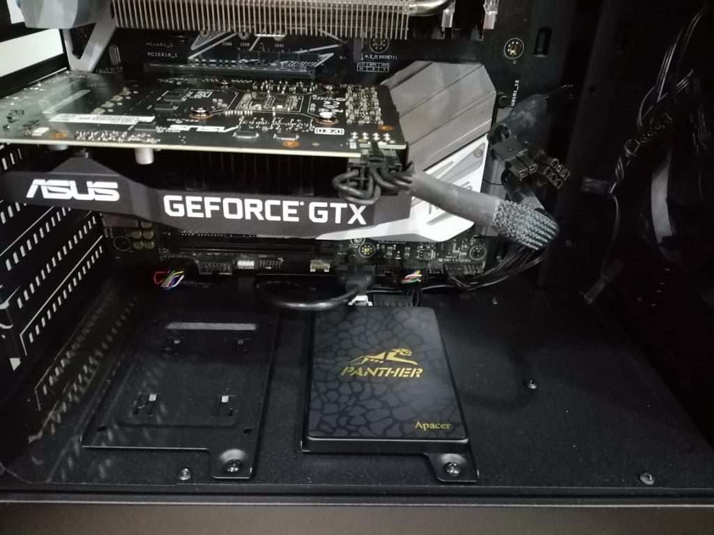 Tecware Nexus C, Casing PC Menawan Ramah Kantong