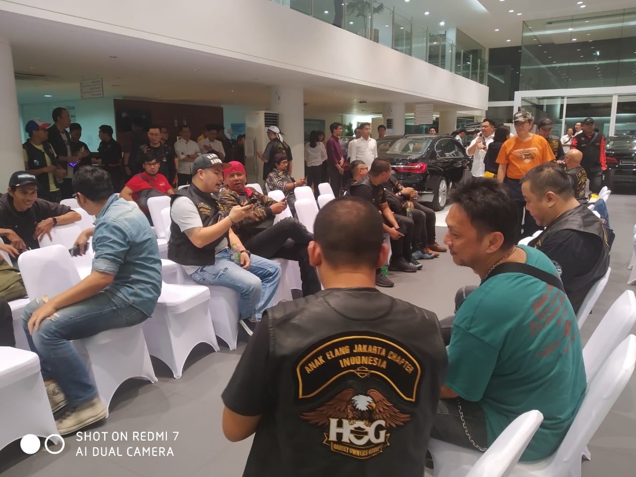 HOG Anak Elang Serbu Dealer BMW