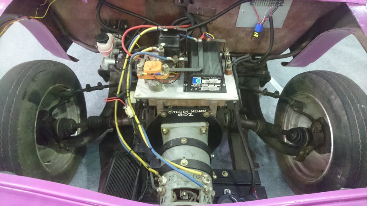 Menyulap Citroen Mehari jadi Mobil Listrik