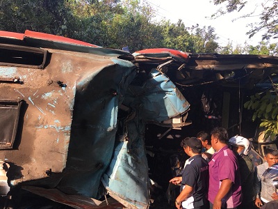 Identitas Korban Tewas Bus kontra Truk di Way Kanan