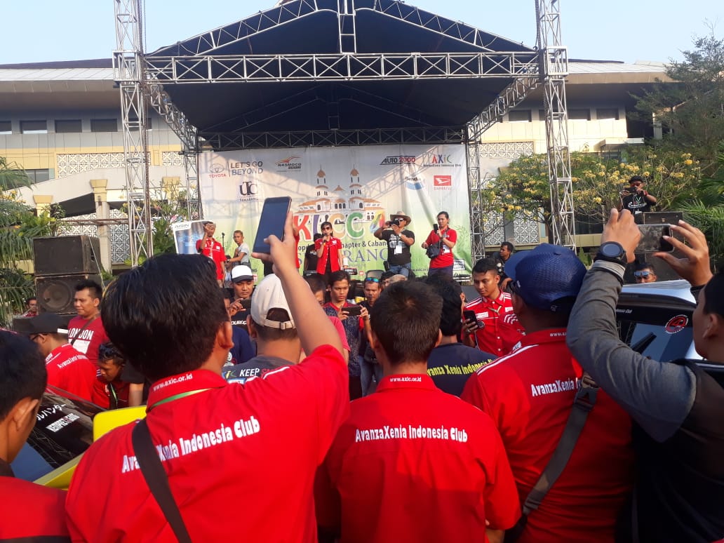 Kopdar Nasional AXIC Sambangi Lawang Sewu Malam-Malam