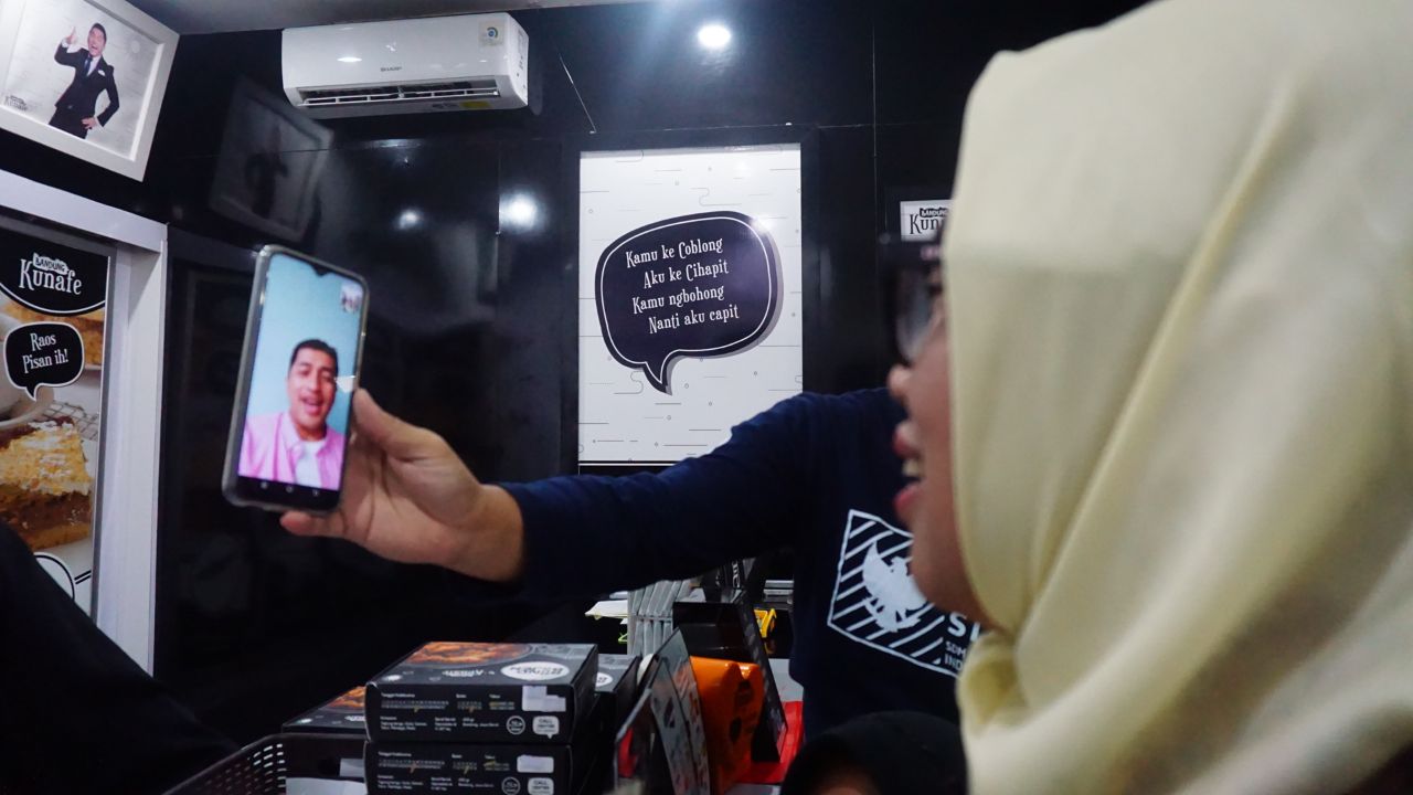 Irfan Hakim Sebisa Mungkin Urus Bisnis Kulinernya