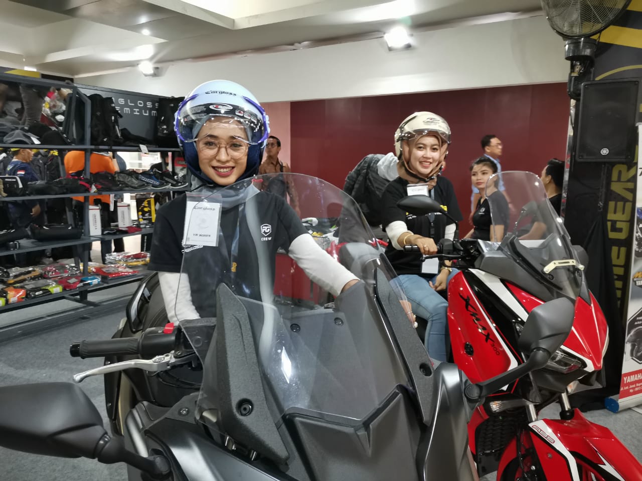Cargloss Desain Helm Khusus untuk Hijabers