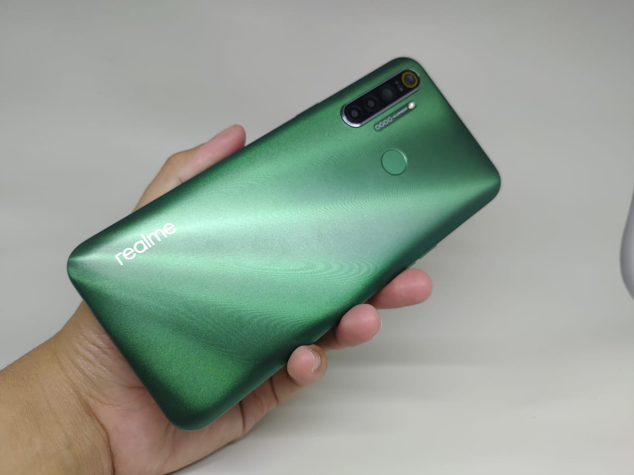 Review Realme 5i Empat Kamera Dan Baterai Besar Yang Menggiurkan