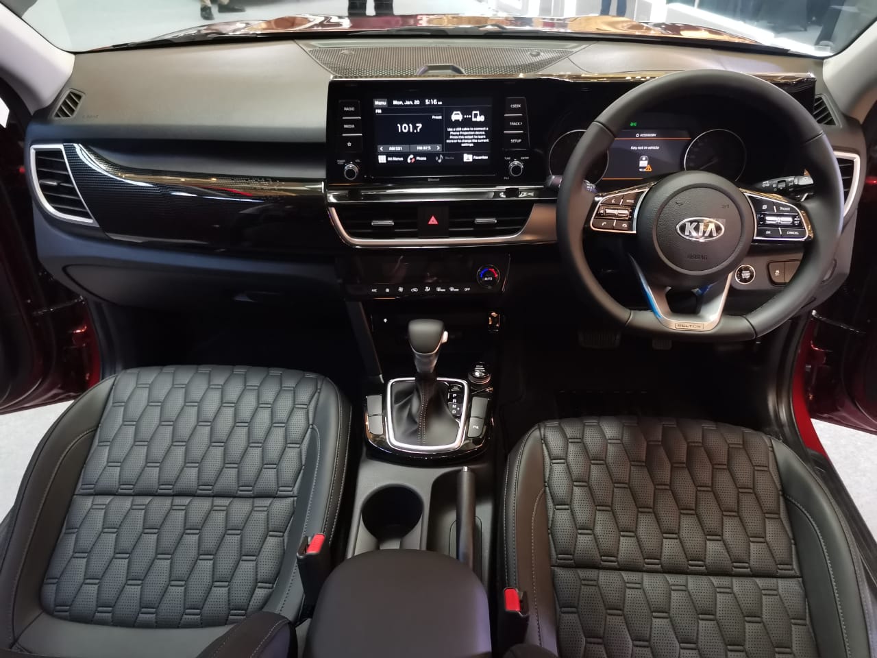 Kia Seltos Meluncur, Harga Kurang dari Rp300 Juta