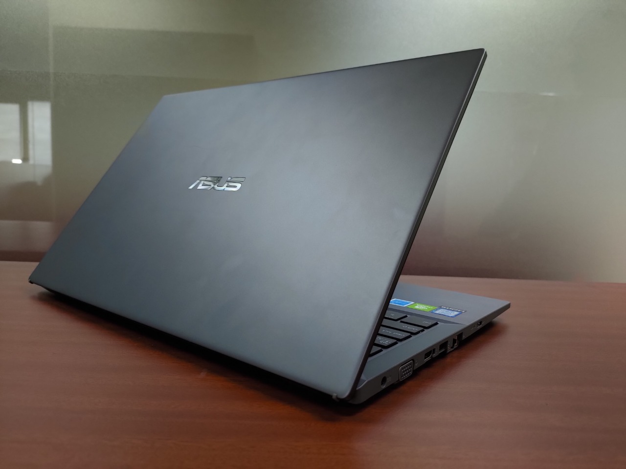 Asus ExpertBook P3540FB: Layar 15 Inci, Bodi Tipis, Baterai Awet