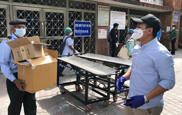 KBRI New Delhi Distribusikan Bantuan untuk WNI Terdampak Covid-19